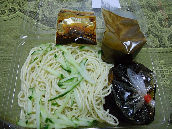 趙舜_舜哥涼麵04