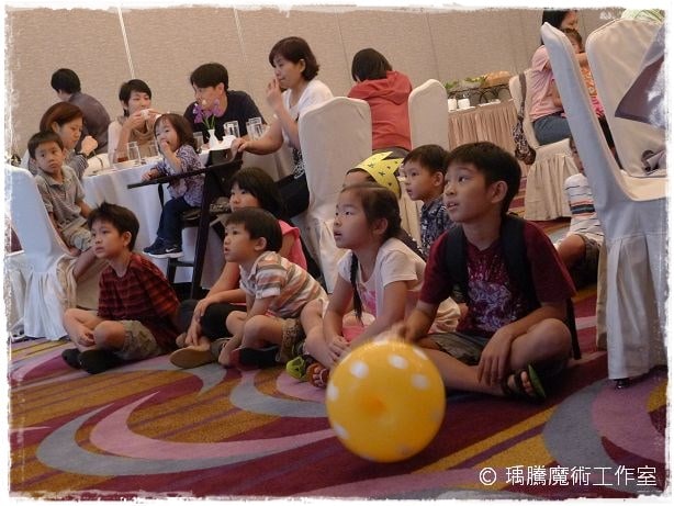 魔術表演_美僑俱樂部生日魔術表演005 魔術表演_美僑俱樂部生日魔術表演005