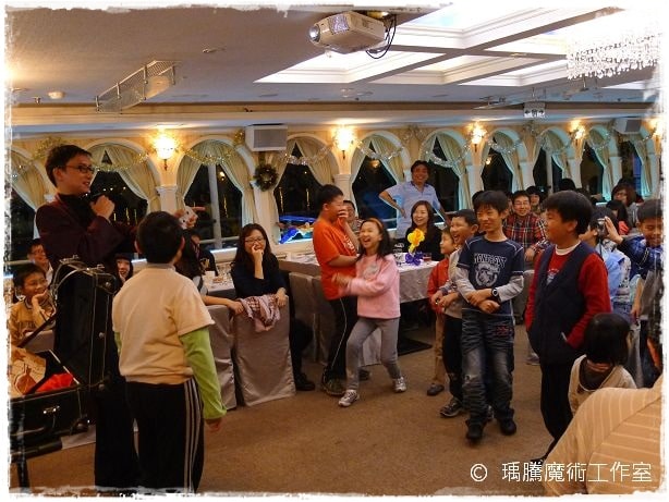 魔術表演-大河皇后號生日魔術表演004 魔術表演-大河皇后號生日魔術表演004